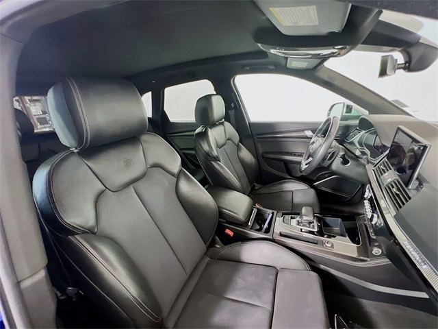 Vehicle image 9 of 25