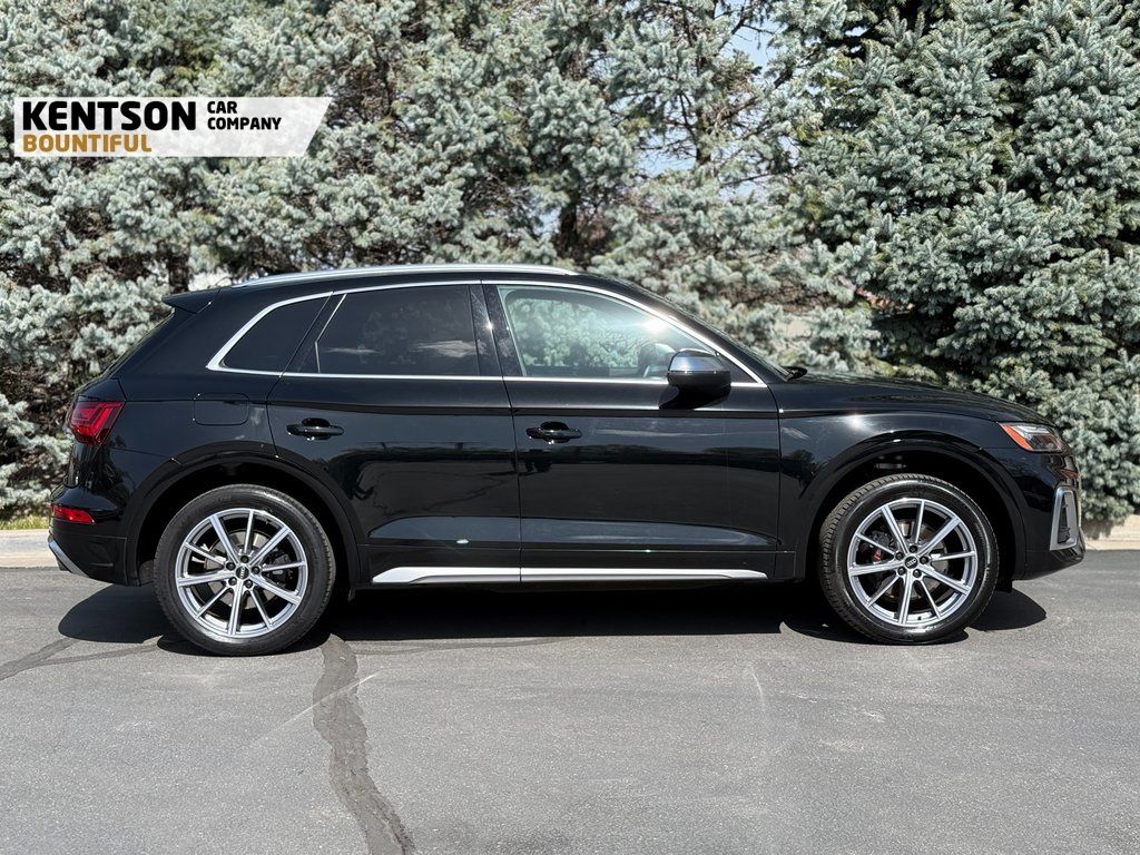 Vehicle image 7 of 48
