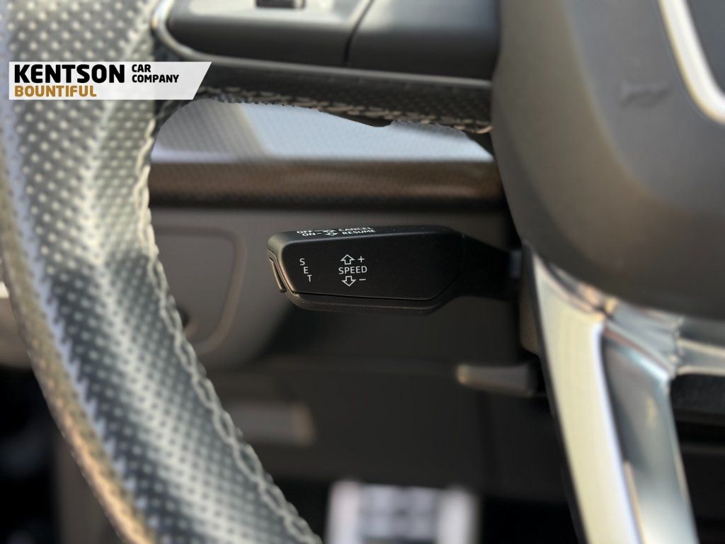 Vehicle image 23 of 48