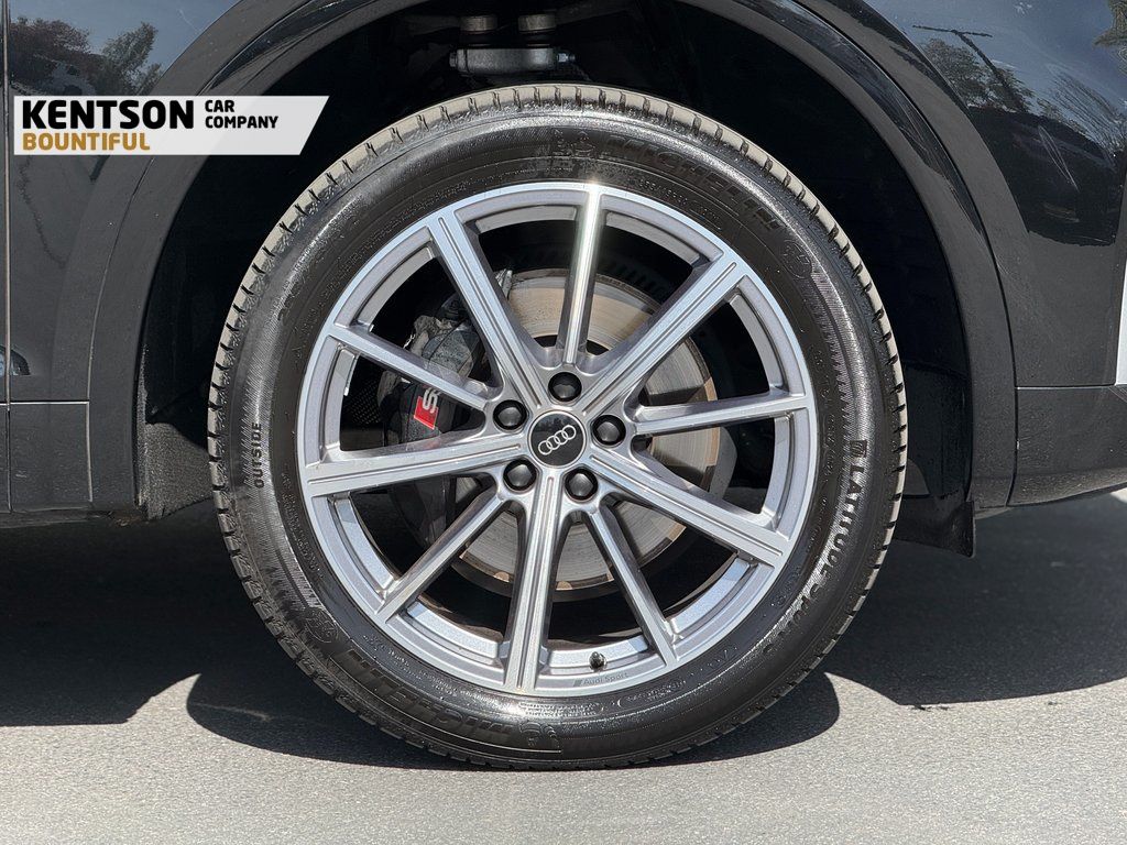 Vehicle image 18 of 48