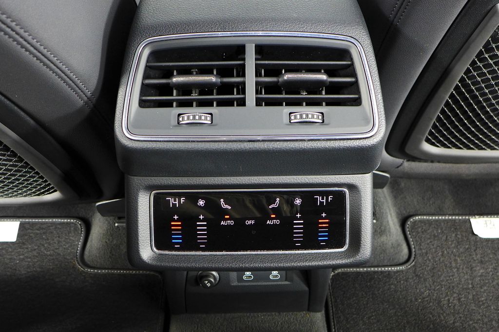Vehicle image 24 of 30