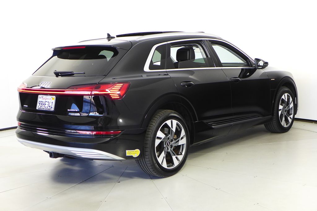 Vehicle image 6 of 30
