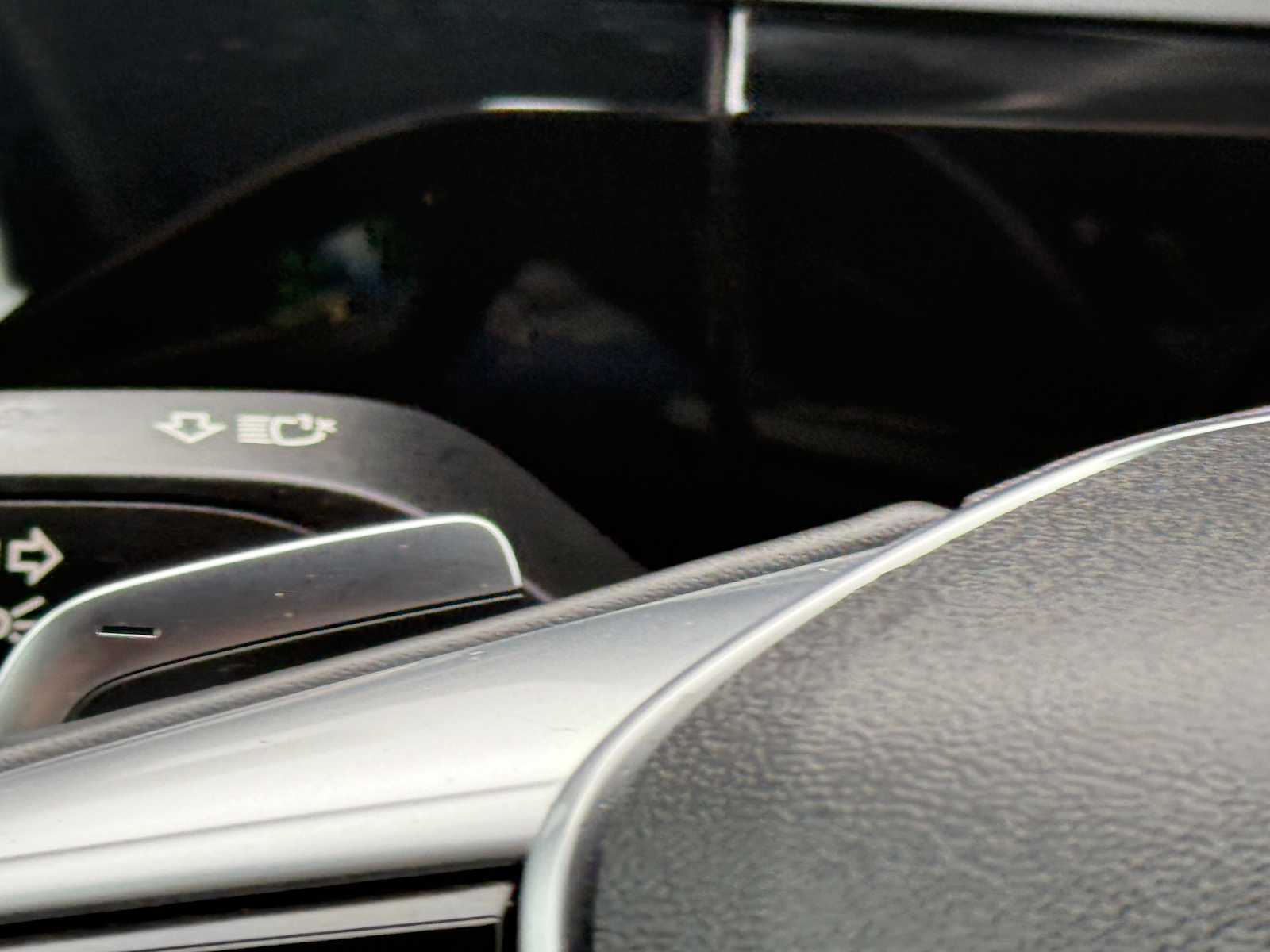Vehicle image 29 of 38