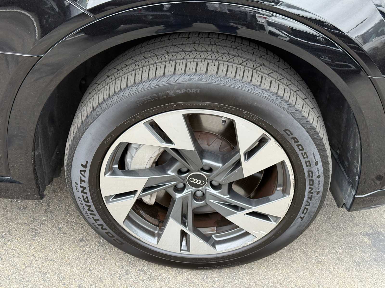 Vehicle image 9 of 38
