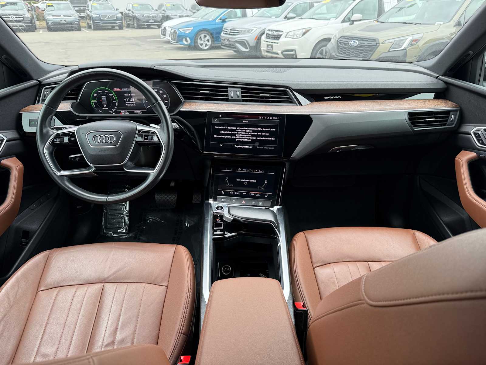 Vehicle image 15 of 38