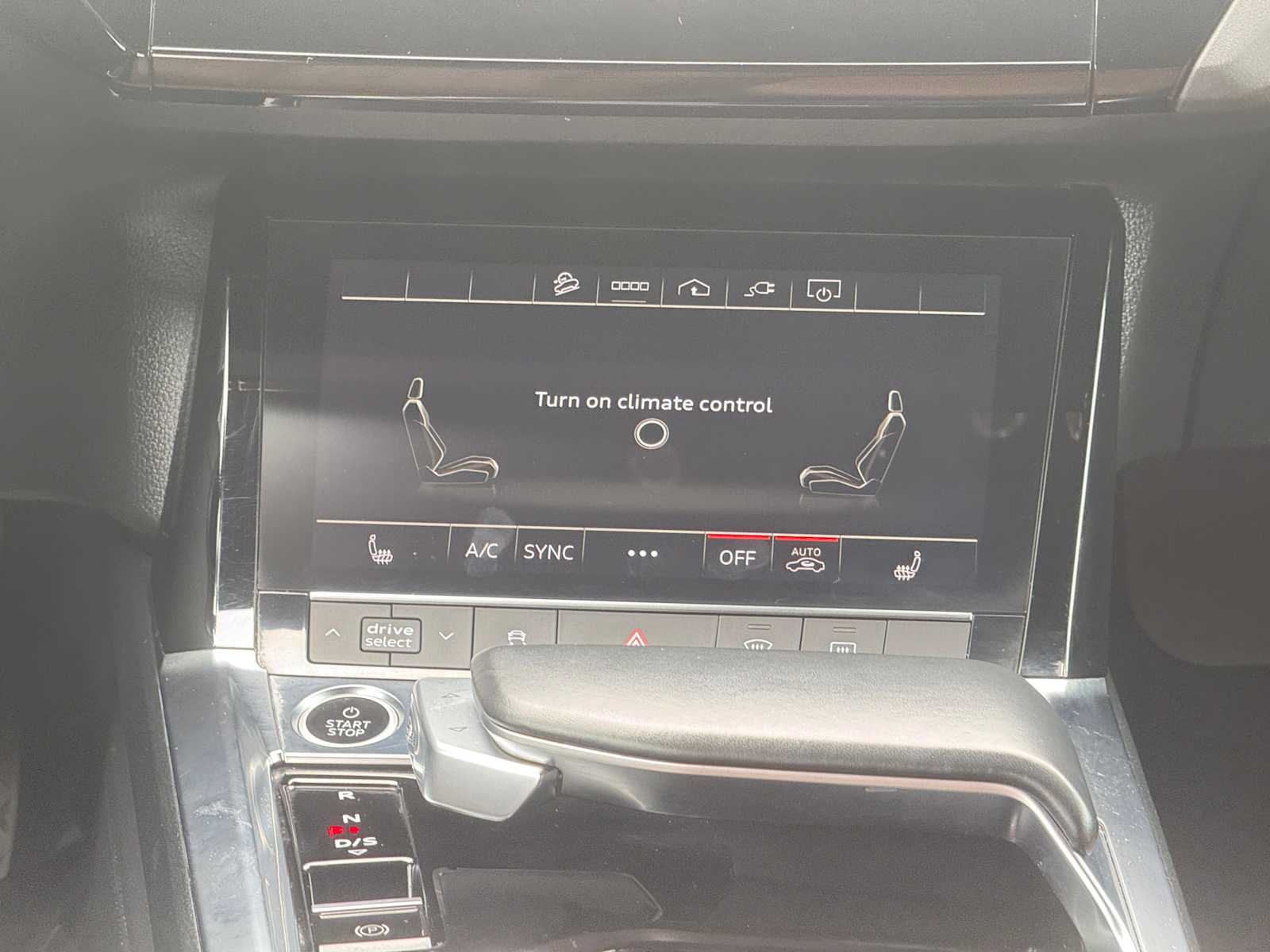 Vehicle image 17 of 38