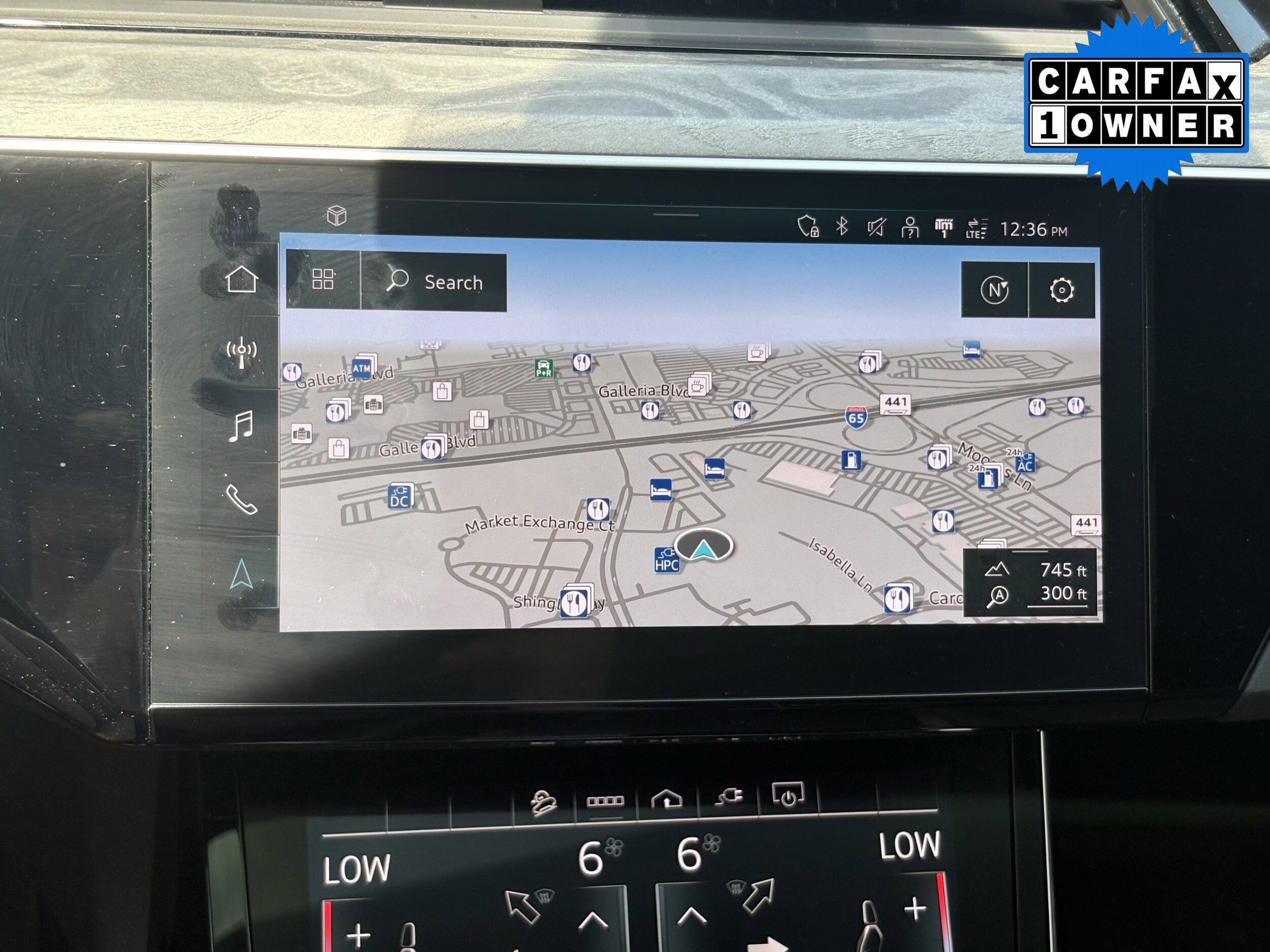 Vehicle image 18 of 34