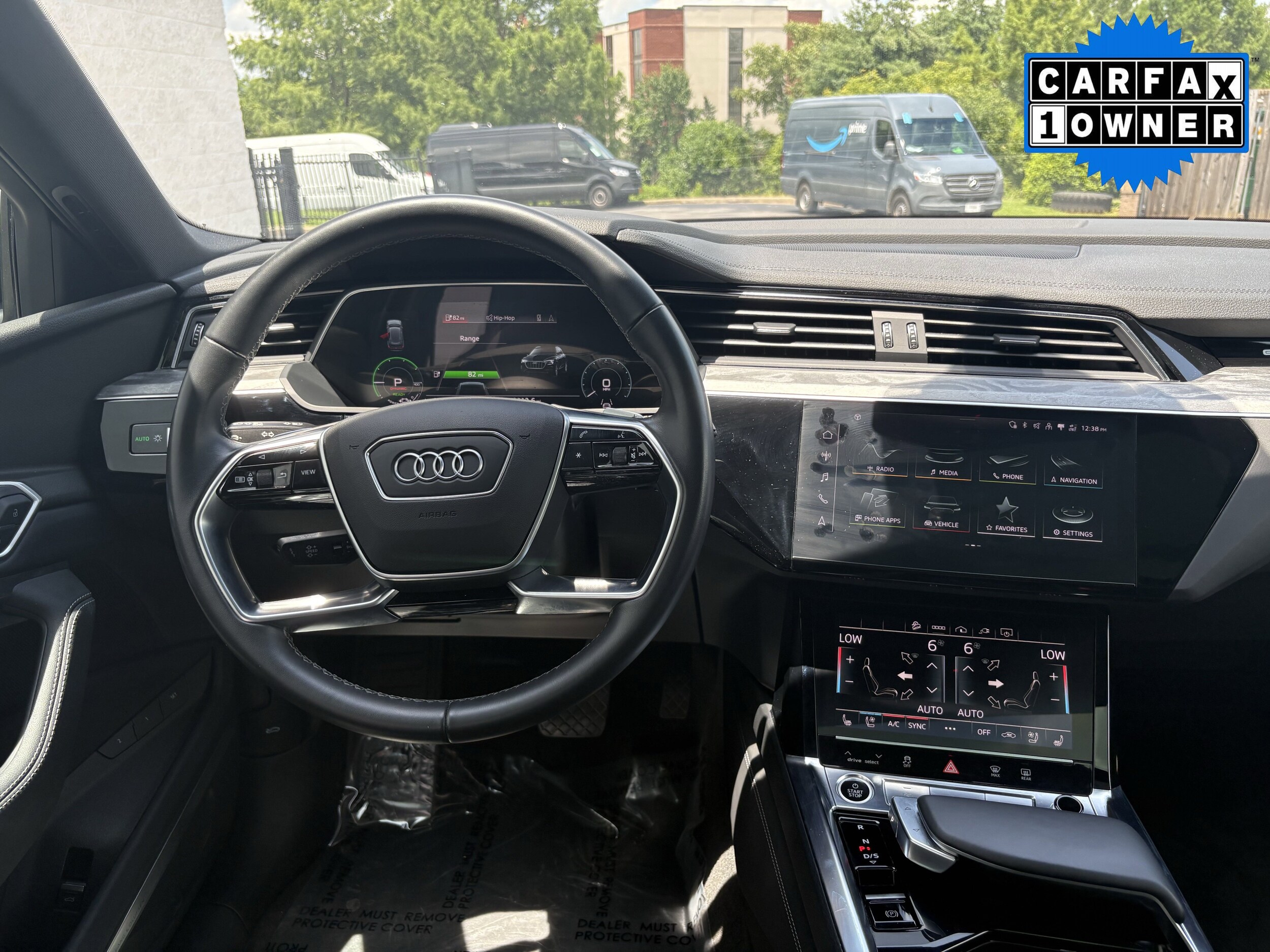 Vehicle image 17 of 34