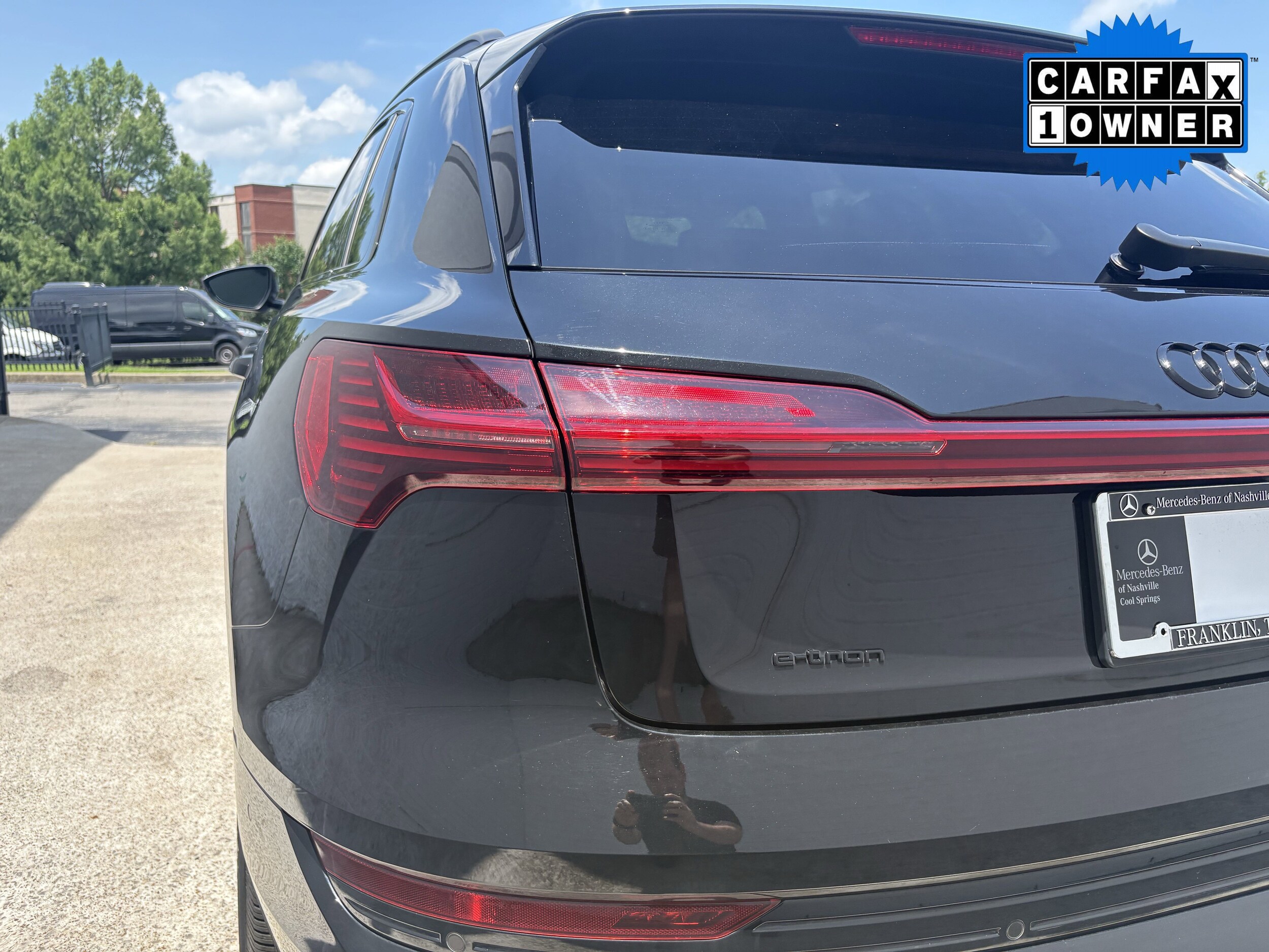 Vehicle image 11 of 34