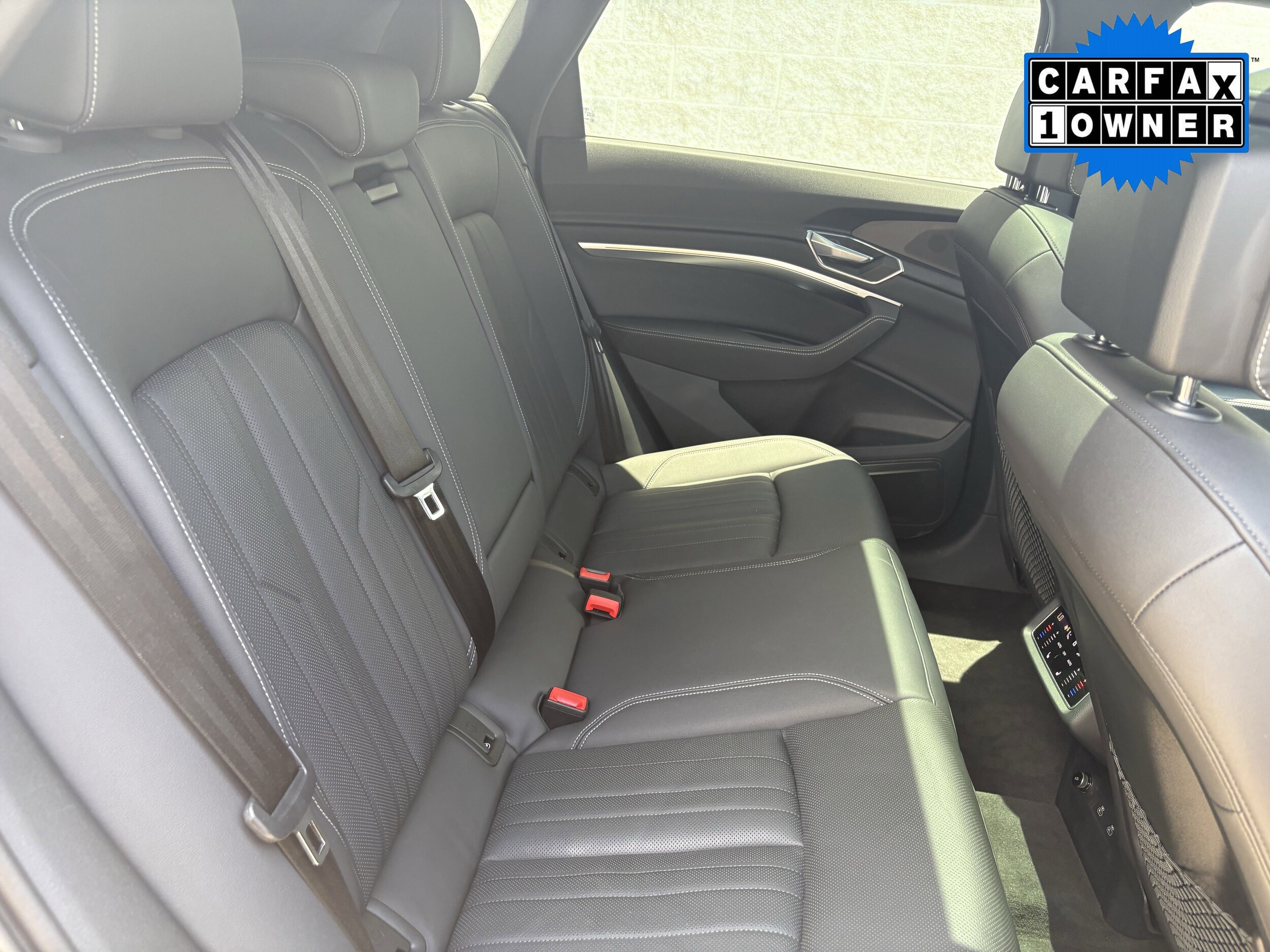 Vehicle image 12 of 34
