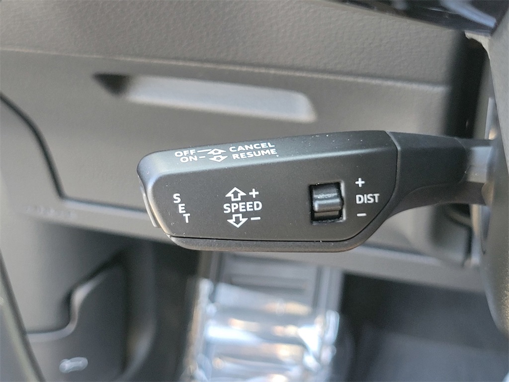 Vehicle image 26 of 27