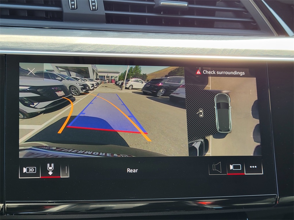 Vehicle image 18 of 27