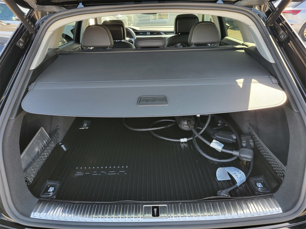 Vehicle image 27 of 27