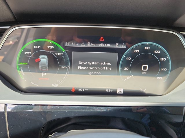 Vehicle image 25 of 27