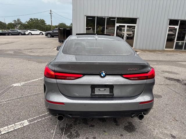 Vehicle image 20 of 23