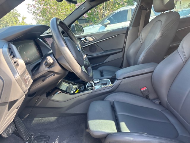 Vehicle image 10 of 23