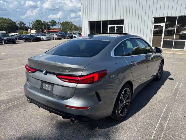 Vehicle image 7 of 23