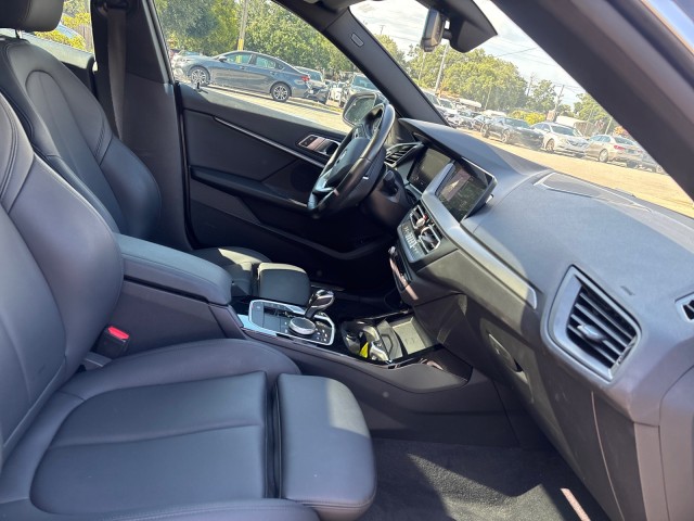 Vehicle image 13 of 23