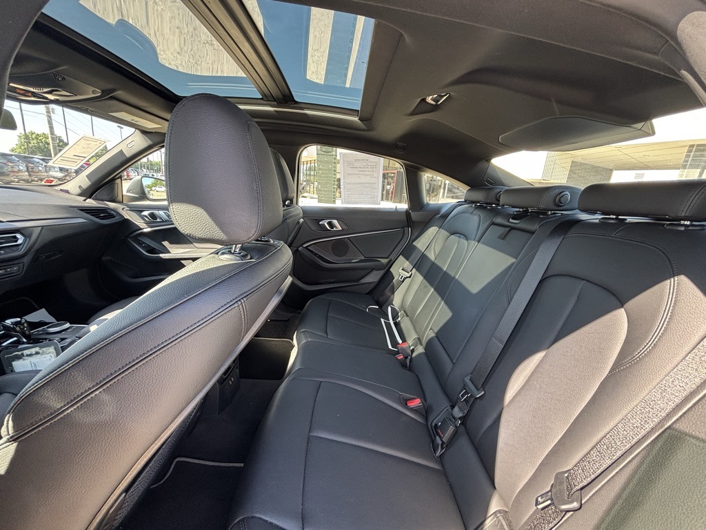 Vehicle image 13 of 25