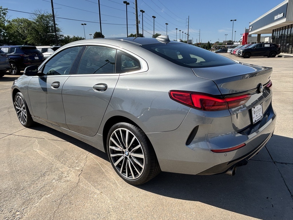 Vehicle image 7 of 25