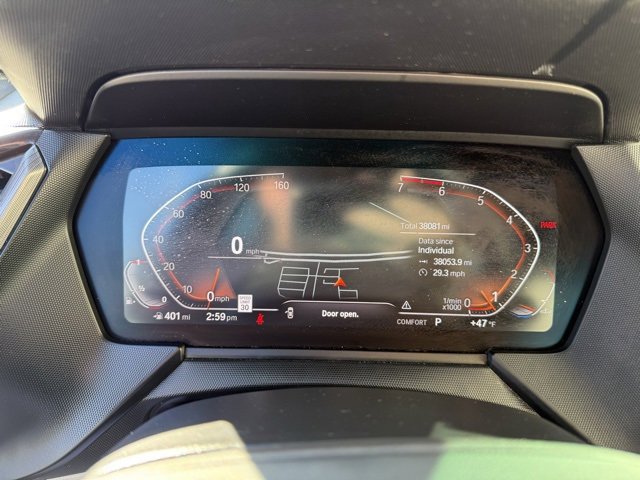 Vehicle image 14 of 15