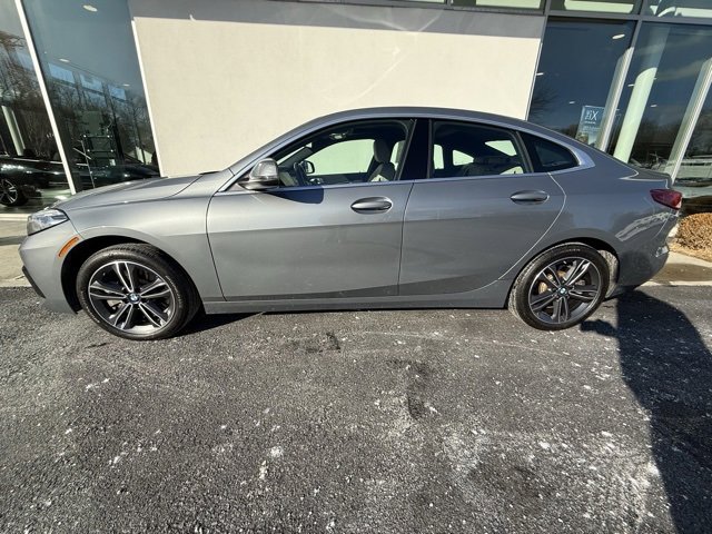 Vehicle image 8 of 15