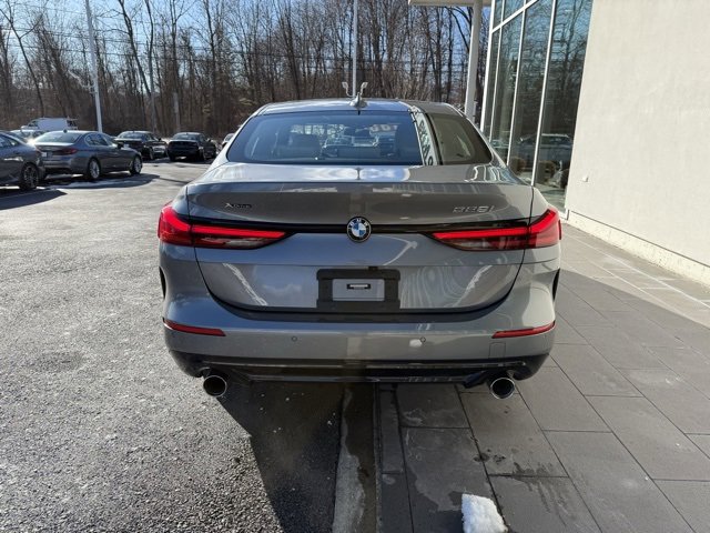 Vehicle image 6 of 15