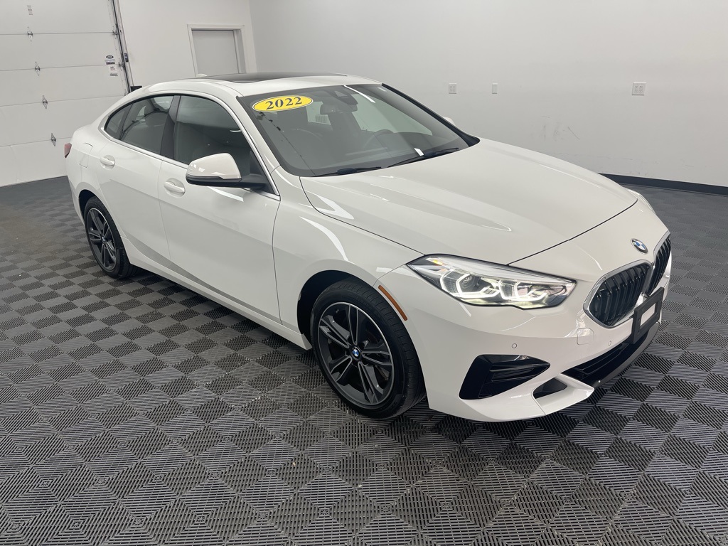 Vehicle image 3 of 33