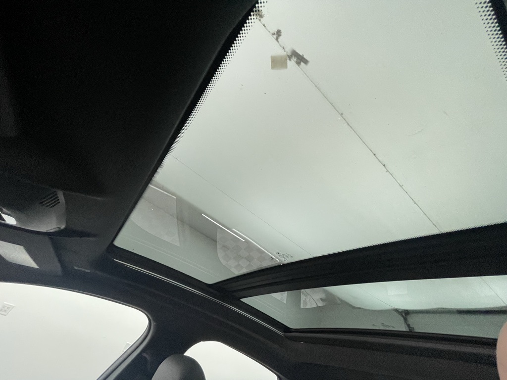 Vehicle image 33 of 33