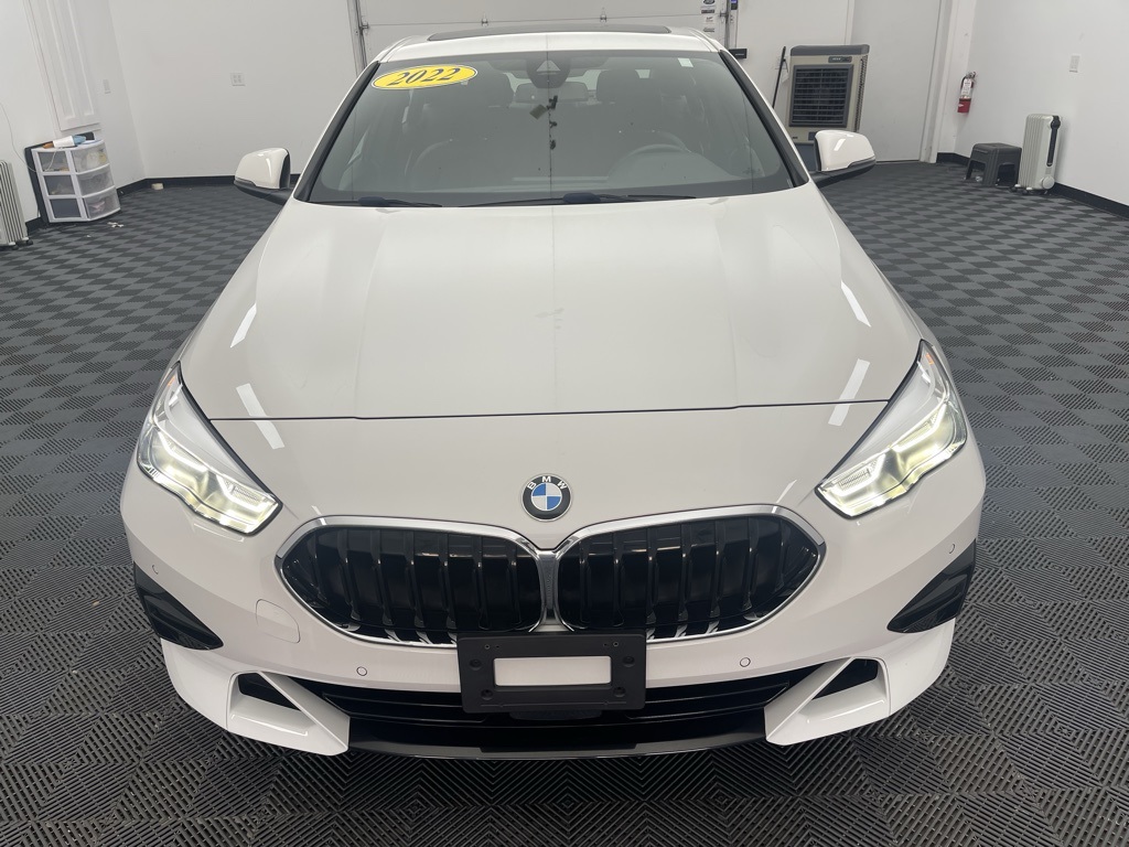 Vehicle image 2 of 33