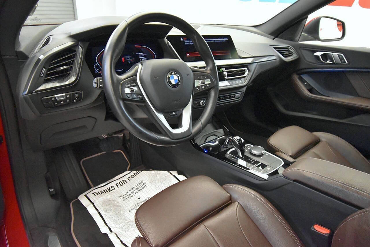 Vehicle image 5 of 34