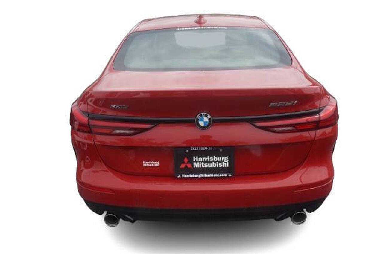 Vehicle image 3 of 34