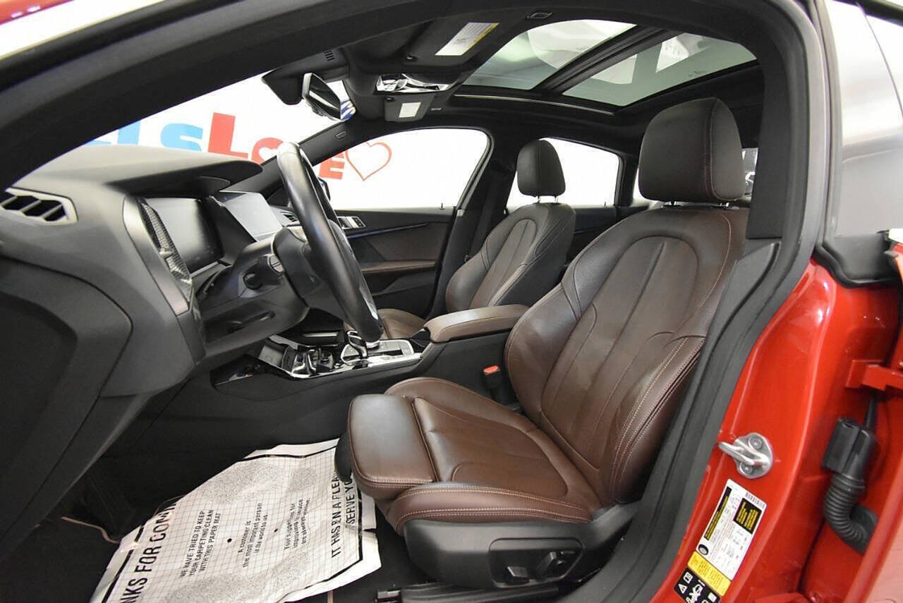 Vehicle image 6 of 34