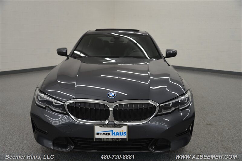 Vehicle image 5 of 49