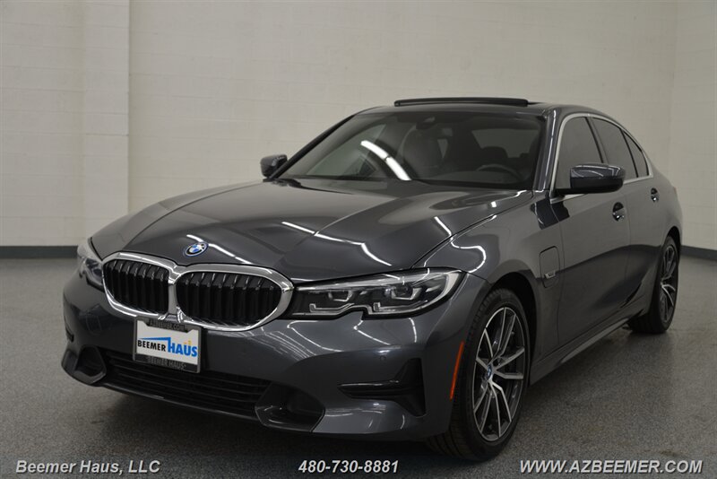 Vehicle image 4 of 49