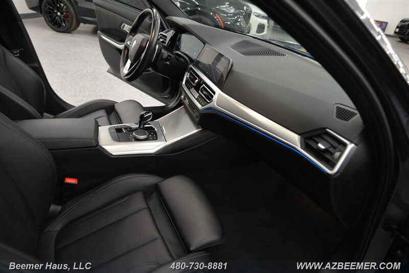 Vehicle image 22 of 49