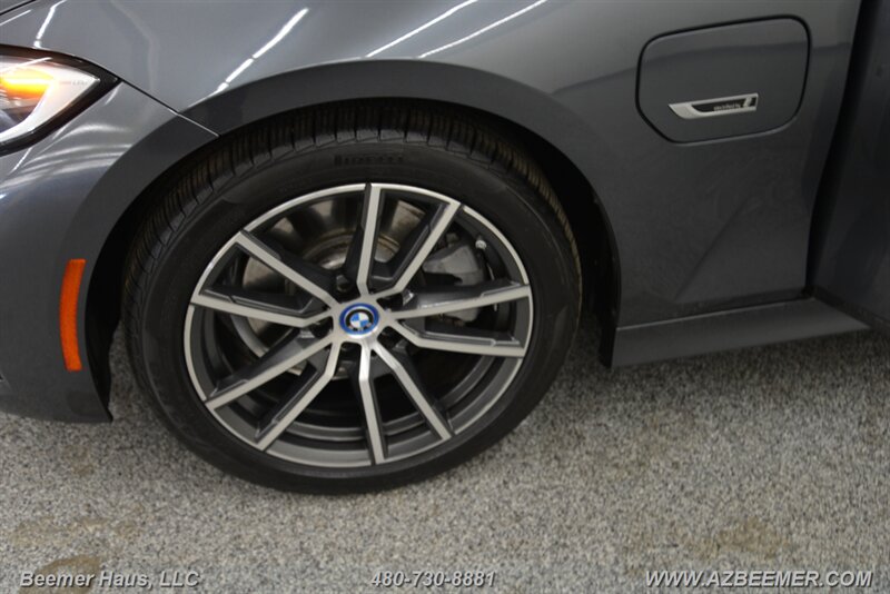 Vehicle image 48 of 49