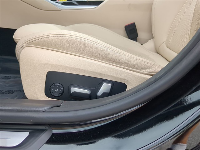 Vehicle image 33 of 33