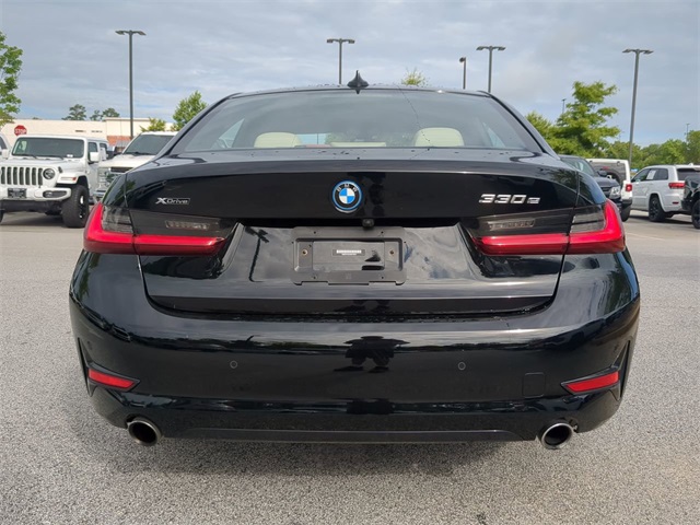 Vehicle image 7 of 33
