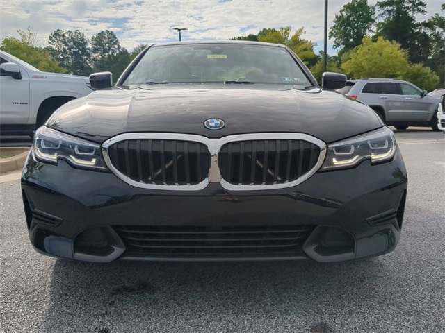 Vehicle image 2 of 33