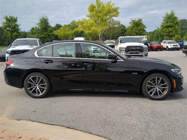 Vehicle image 5 of 33