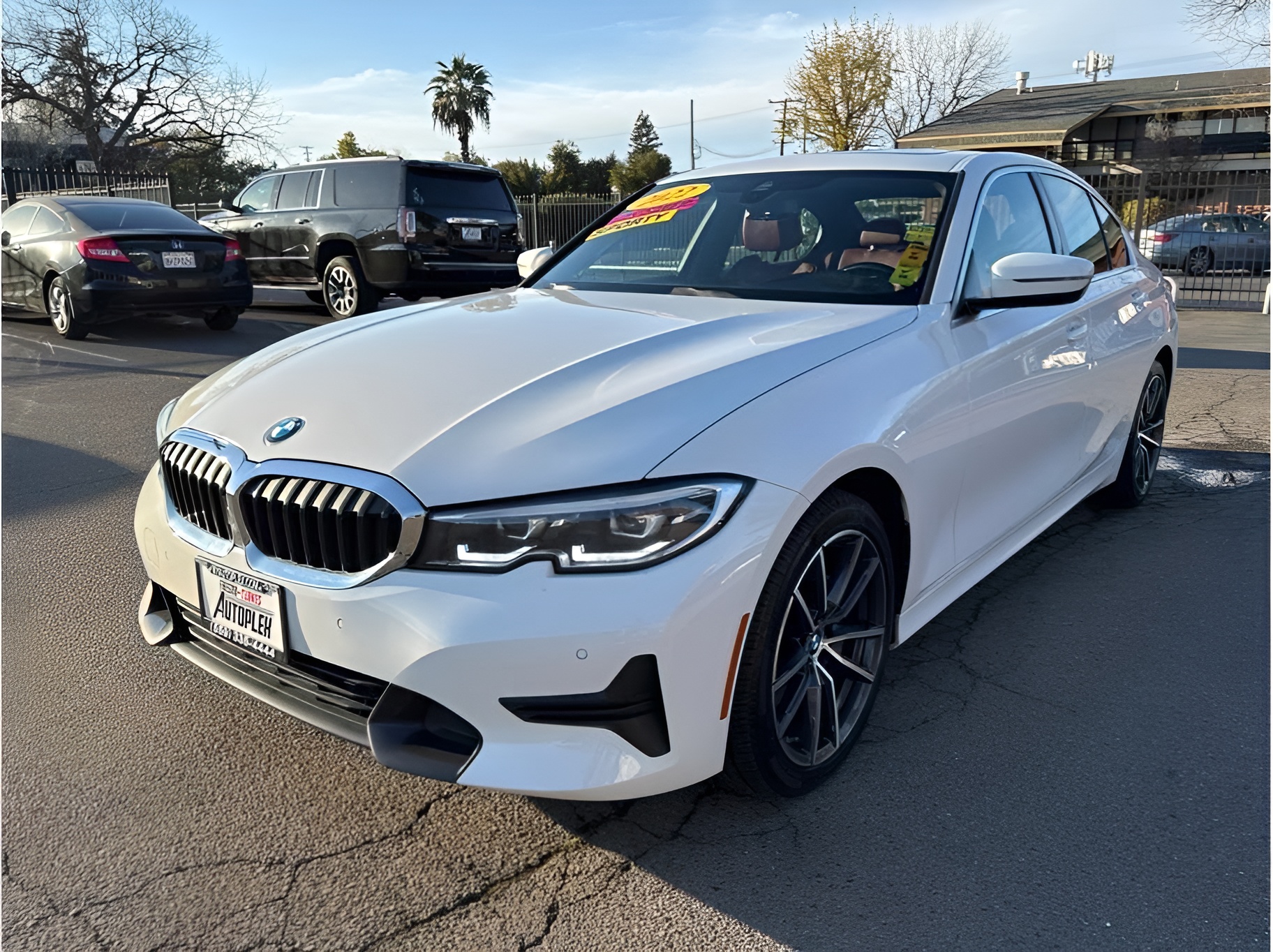 Vehicle image 33 of 38
