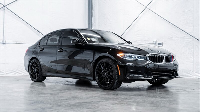 Vehicle image 4 of 41
