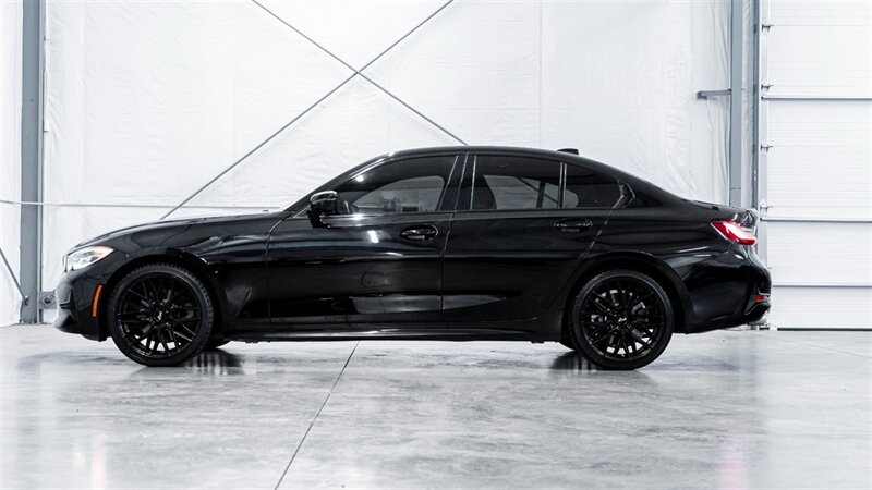 Vehicle image 13 of 41