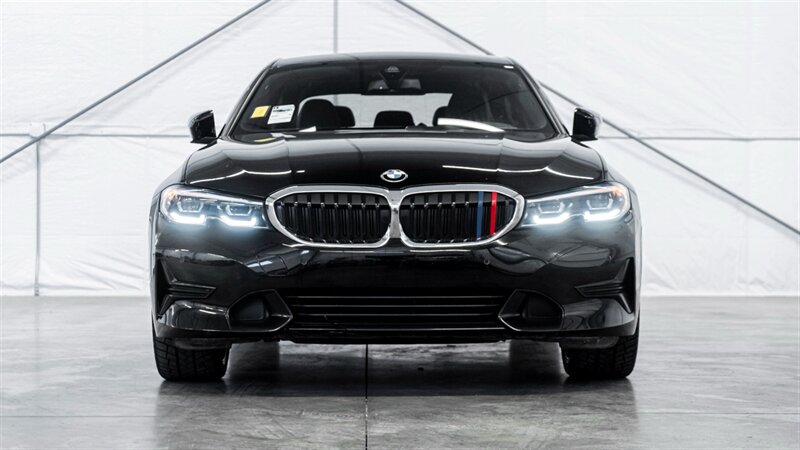 Vehicle image 2 of 41