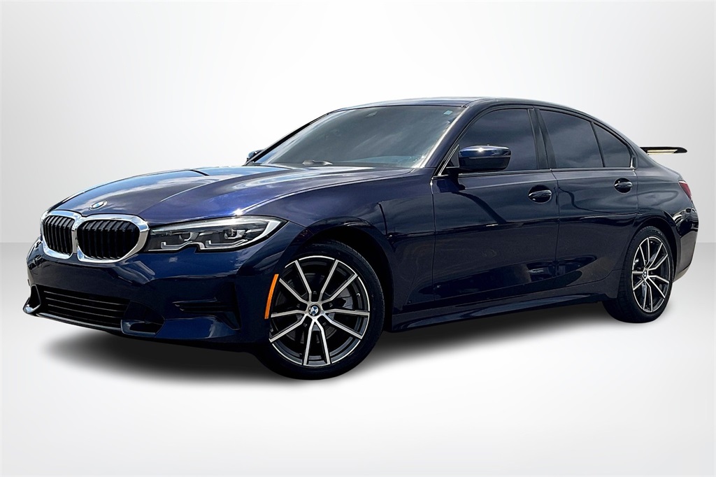 Vehicle image 1 of 32