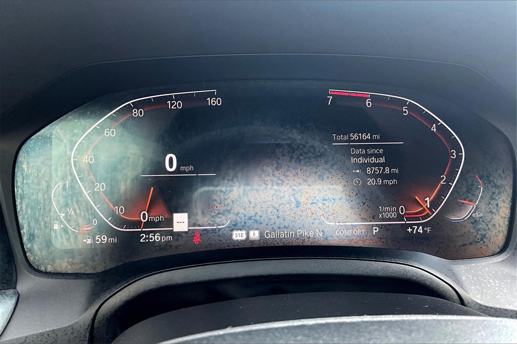 Vehicle image 13 of 32