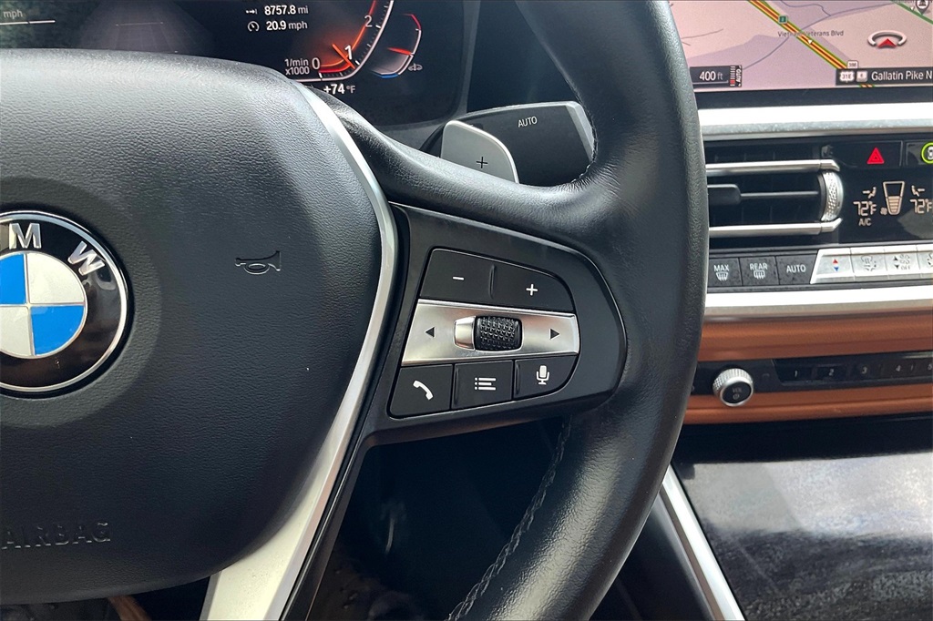 Vehicle image 12 of 32