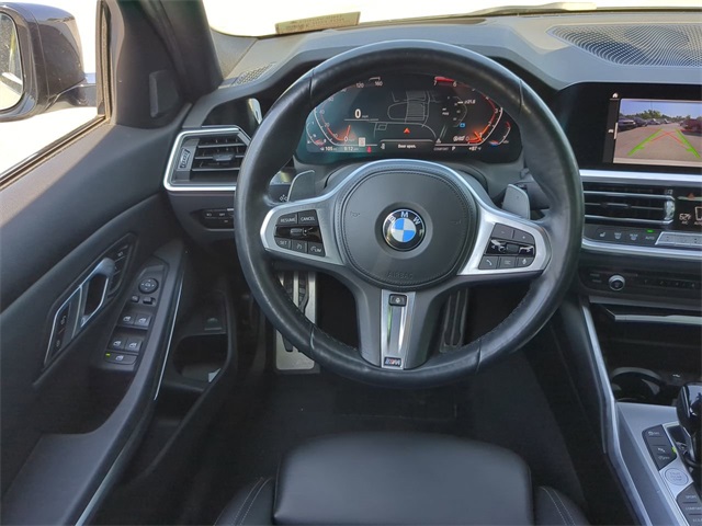 Vehicle image 12 of 31