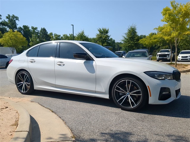 Vehicle image 4 of 31